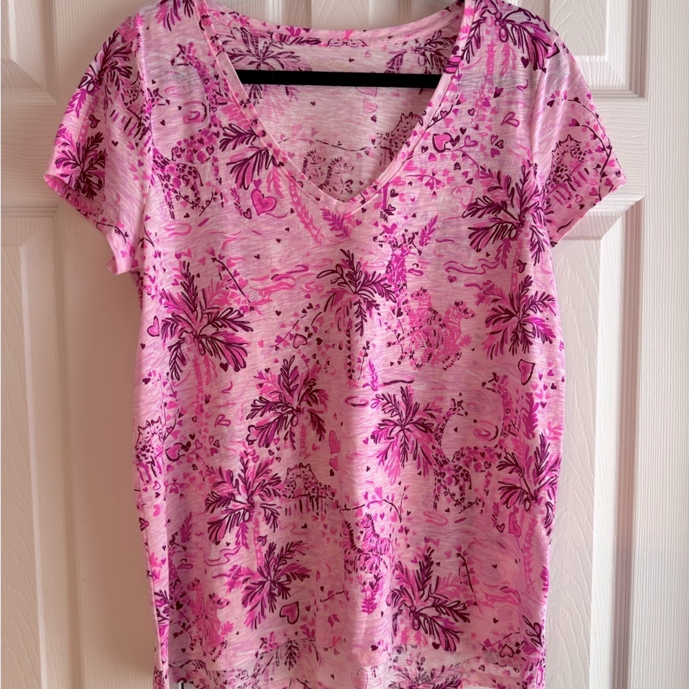 EUC Lilly Pulitzer Etta V-Neck Top “Pink Blossom Wild About You” Size Large